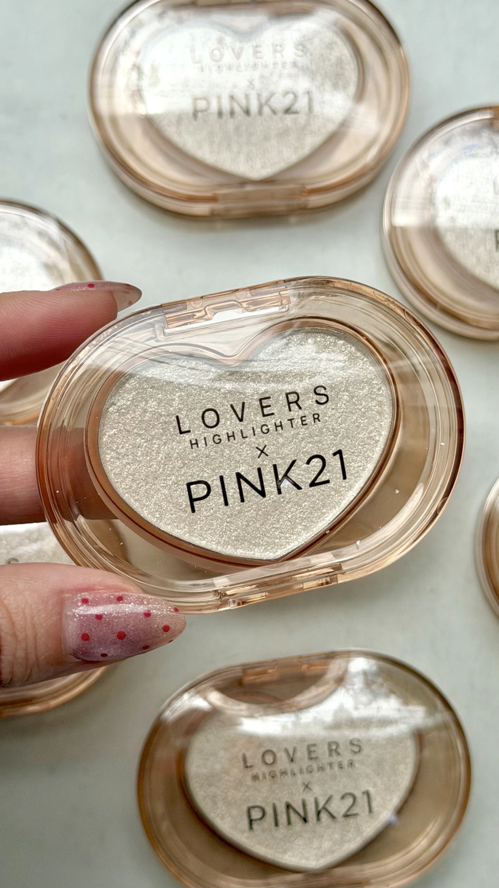 Iluminador en polvo lovers - Pink 21